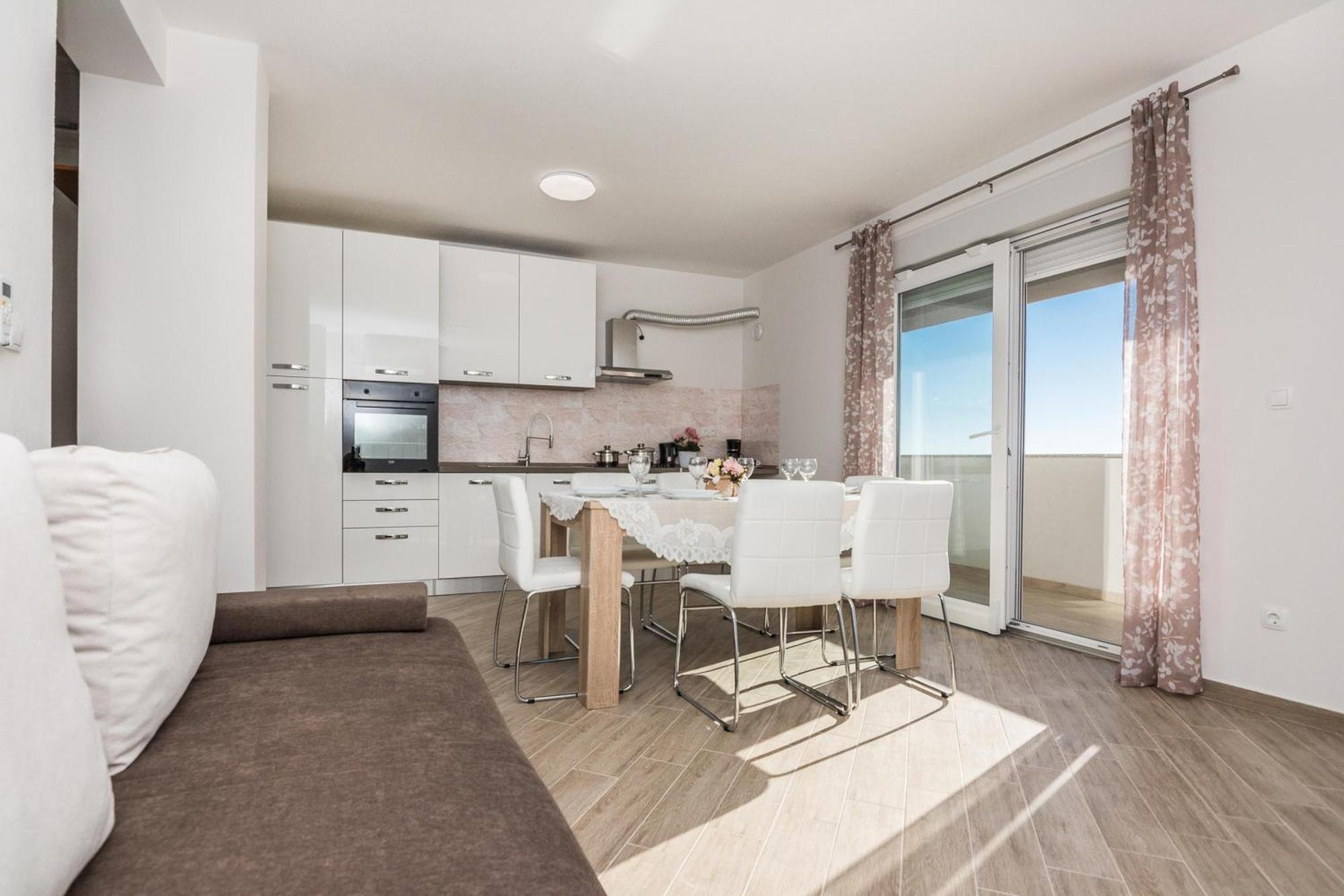 Pool Apartment Bakija 2 - Happy Rentals Pakoštane Exteriér fotografie
